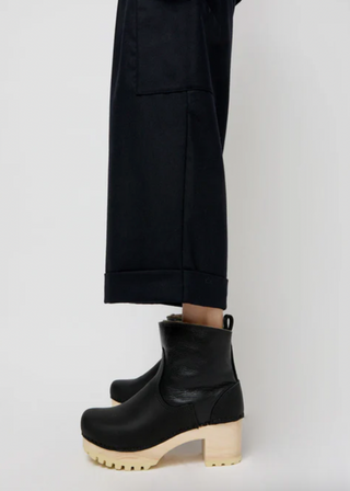 5" Pull on Shearling Clog Boot on Mid Tread, Ink/Aviator